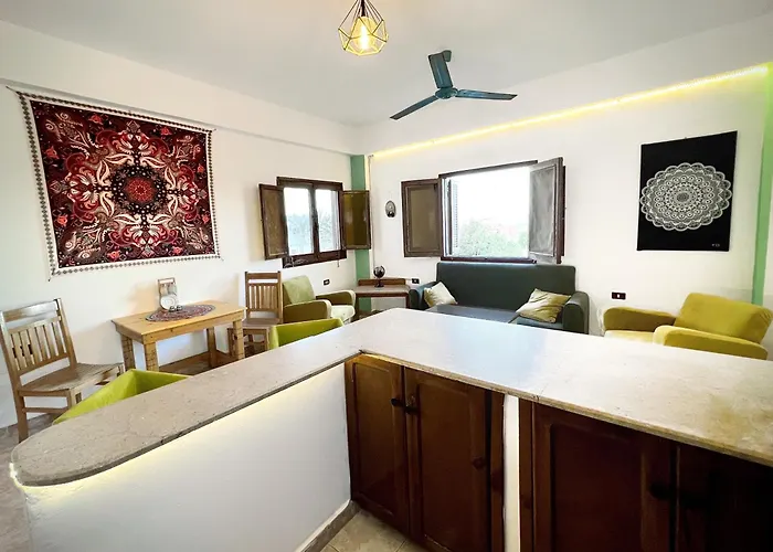 World Apartman *